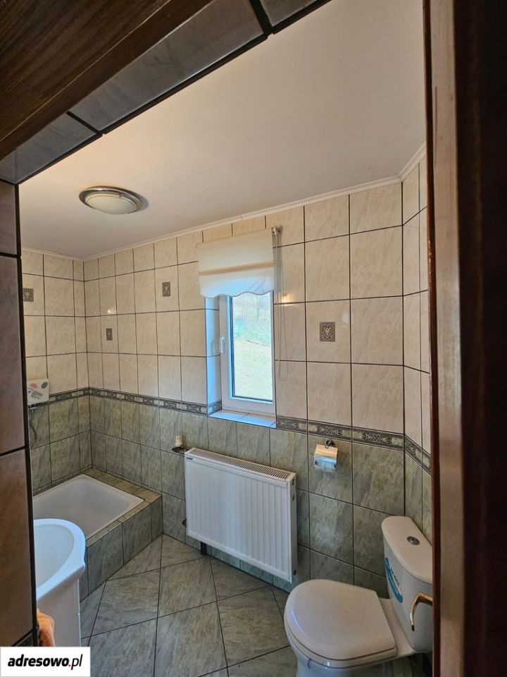 dom wolnostojący, 4 pokoje Mutne. Zdjęcie 8