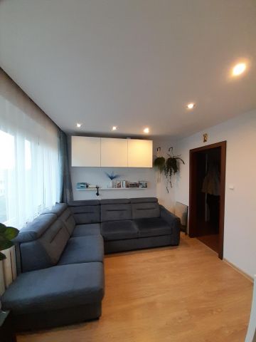 Mieszkanie 2-pokojowe Konstantynów Łódzki Centrum, ul. marsz. Józefa Piłsudskiego. Zdjęcie 1