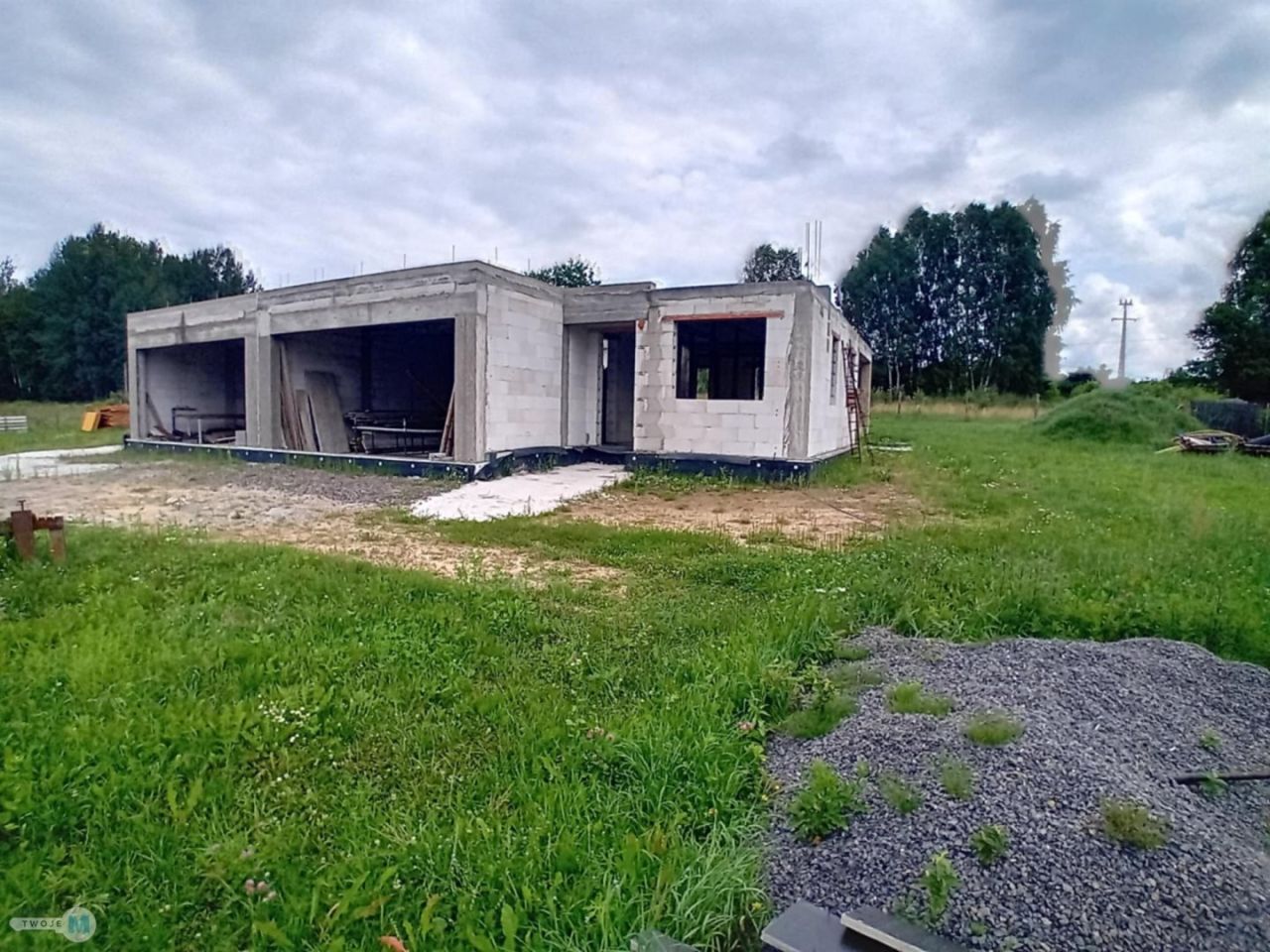 bliźniak, 8 pokoi Miedziana Góra. Zdjęcie 3