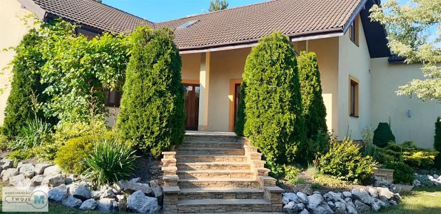 dom wolnostojący, 6 pokoi Chmielnik. Zdjęcie 1