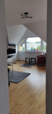 Mieszkanie 3-pokojowe Jelenia Góra Zabobrze, ul. Tadeusza Sygietyńskiego. Zdjęcie 1