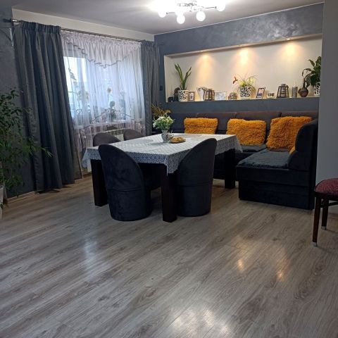 Mieszkanie 3-pokojowe Pabianice. Zdjęcie 1