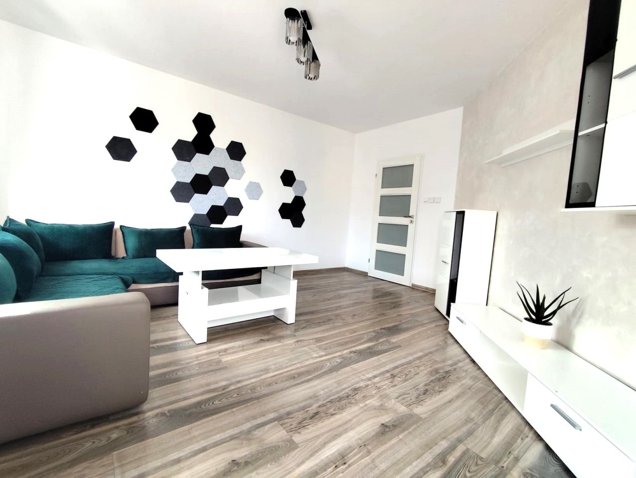 Mieszkanie 2-pokojowe Kalisz Dobrzec, ul. Prymasa Stefana Wyszyńskiego. Zdjęcie 1