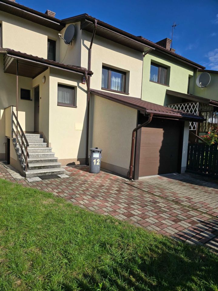 dom szeregowy Opole Lubelskie, ul. Krzywe Koło. Zdjęcie 1
