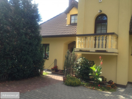 dom wolnostojący, 7 pokoi Janów