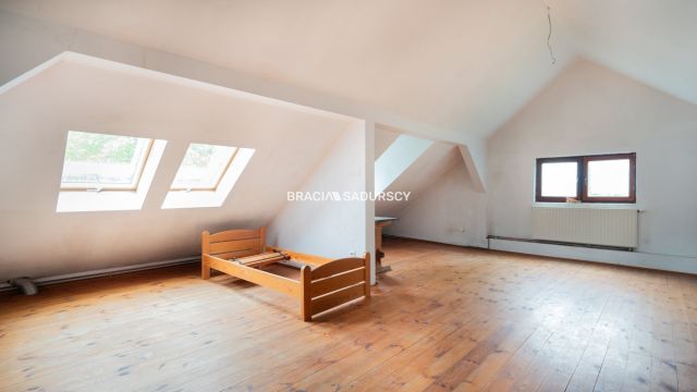 dworek, 4 pokoje Koźmice Wielkie. Zdjęcie 15