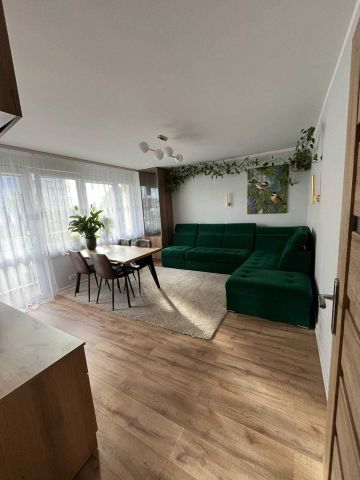 Mieszkanie 4-pokojowe Tarnobrzeg, ul. Zwierzyniecka. Zdjęcie 1