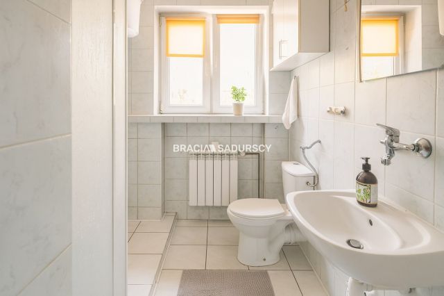 dom wolnostojący, 10 pokoi Kraków Łagiewniki, ul. Siostry Faustyny. Zdjęcie 4