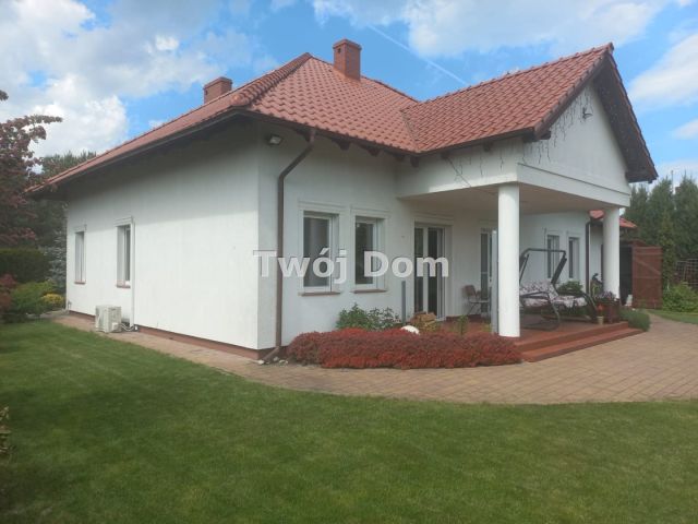 dom wolnostojący, 4 pokoje Murowaniec. Zdjęcie 1