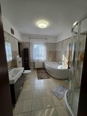 dom wolnostojący, 6 pokoi Stalowa Wola, ul. Czesława Niemena. Zdjęcie 9