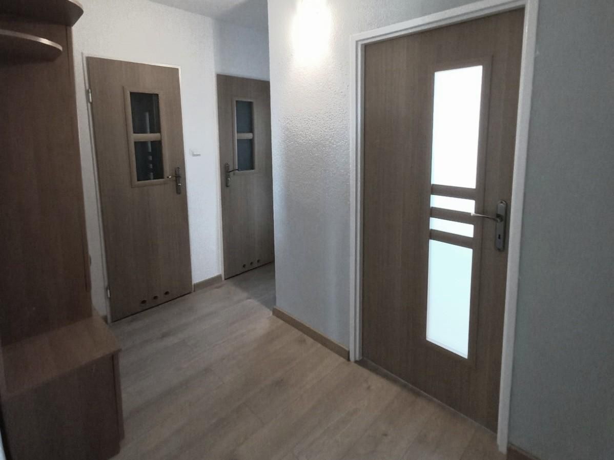 Mieszkanie 4-pokojowe Jasło, ul. Krzysztofa Kamila Baczyńskiego. Zdjęcie 1