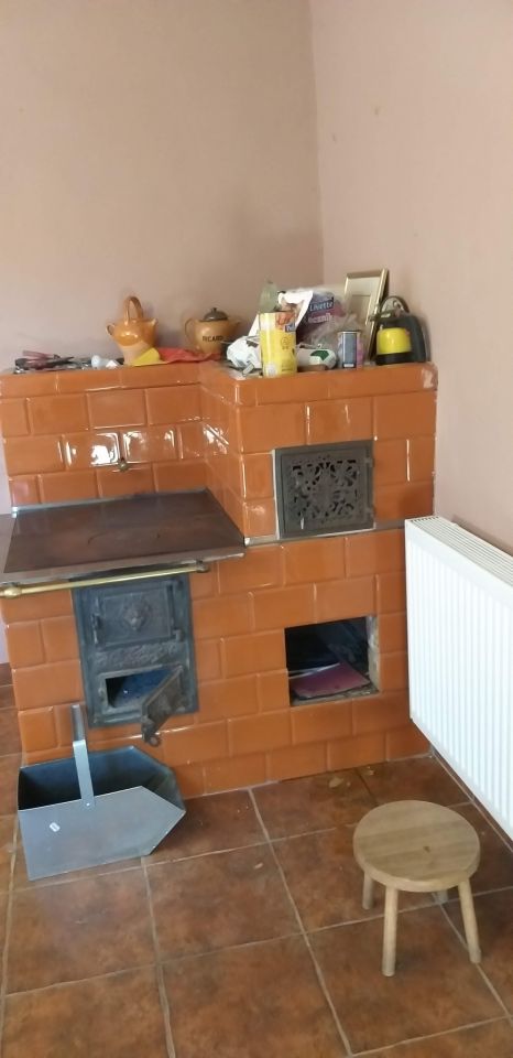 dom wolnostojący, 2 pokoje Łazisko Poręby. Zdjęcie 5