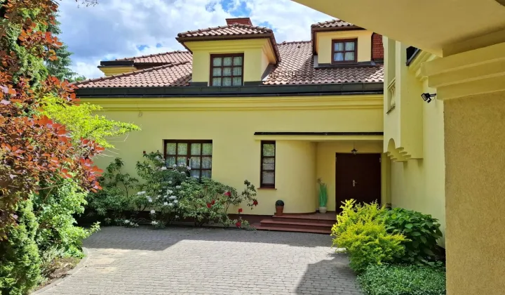 dom wolnostojący, 8 pokoi Warszawa Wawer, ul. Drohobycka