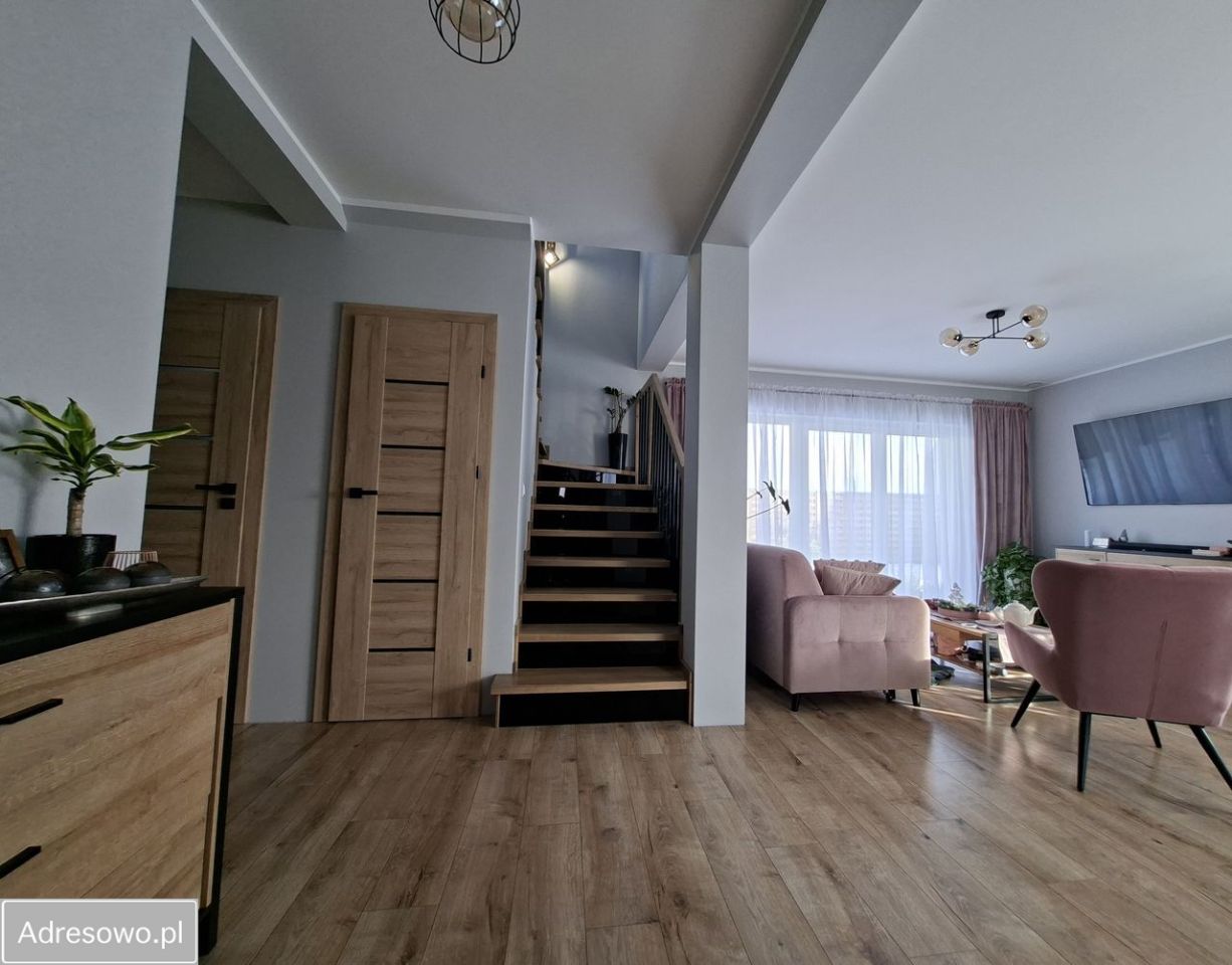 bliźniak, 5 pokoi Siechnice