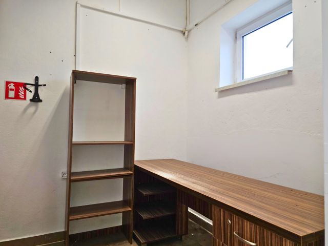 Lokal Zgłobień, ul. Dębicka. Zdjęcie 9