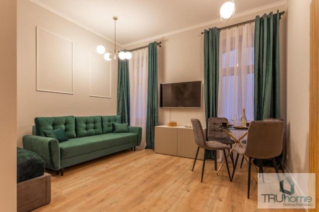 Mieszkanie 1-pokojowe Katowice Śródmieście, ul. Jana III Sobieskiego. Zdjęcie 1