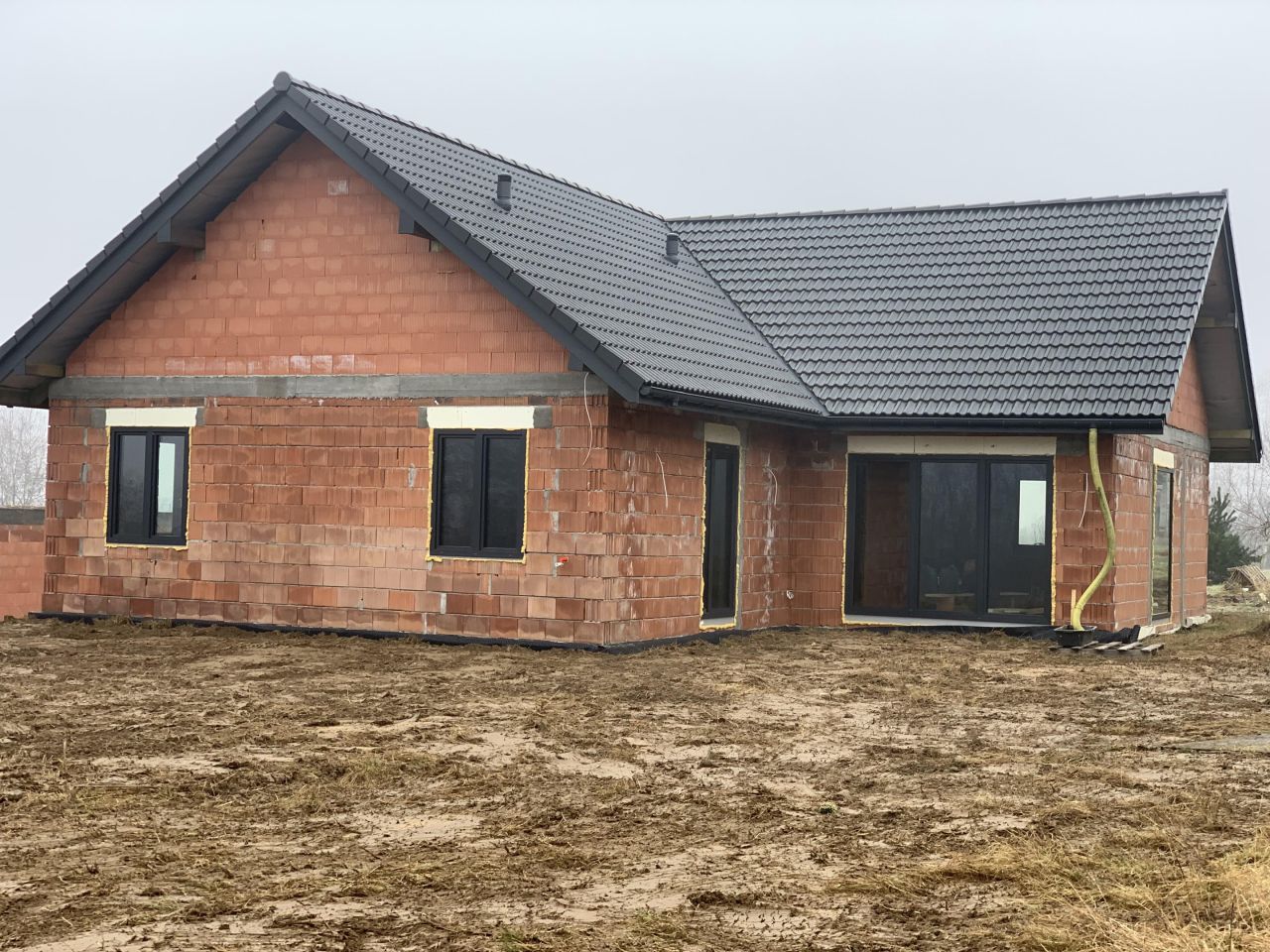 dom wolnostojący, 4 pokoje Krzywaczka. Zdjęcie 7