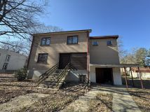 dom wolnostojący, 6 pokoi Podkowa Leśna, ul. Błońska. Zdjęcie 1