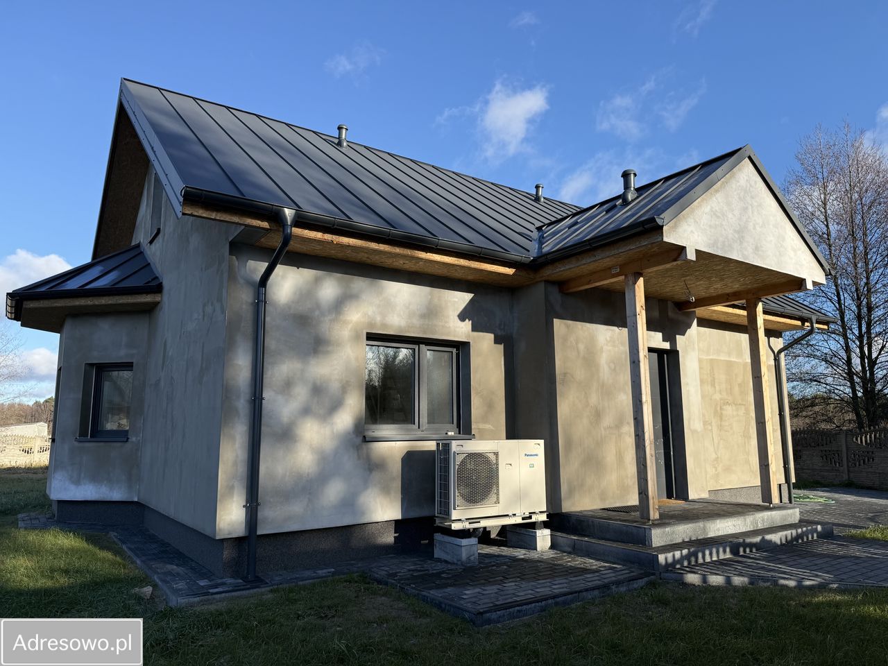 dom wolnostojący, 5 pokoi Paproć. Zdjęcie 1