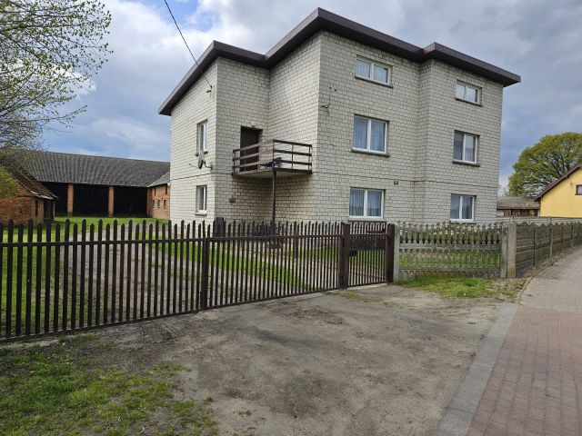 gospodarstwo, 6 pokoi Bieganin. Zdjęcie 1