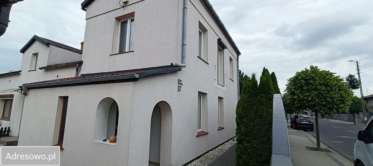 dom wolnostojący, 3 pokoje Sompolno, ul. Warszawska. Zdjęcie 1