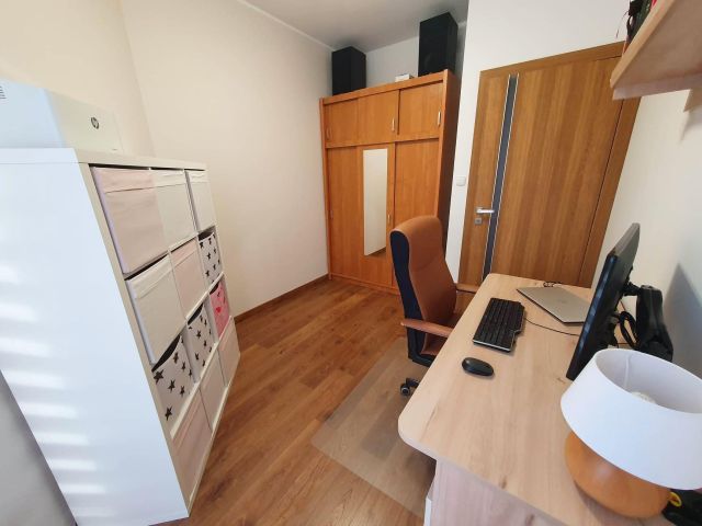 dom szeregowy, 4 pokoje Dąbrowa. Zdjęcie 13
