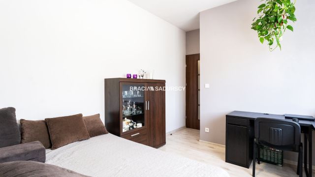 Mieszkanie 4-pokojowe Tomaszowice, ul. Kolberga. Zdjęcie 16