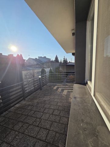 bliźniak, 6 pokoi Żyrardów. Zdjęcie 9