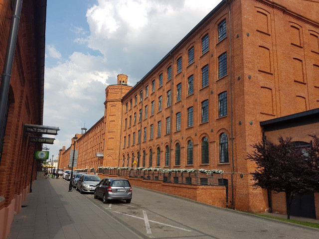 Mieszkanie 3-pokojowe Łódź Księży Młyn, ul. ks. bp. Wincentego Tymienieckiego. Zdjęcie 1