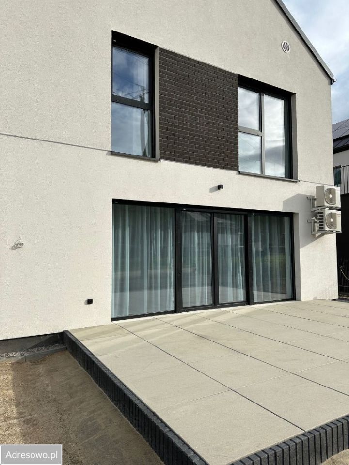dom wolnostojący, 4 pokoje Słomin, ul. Biedronki