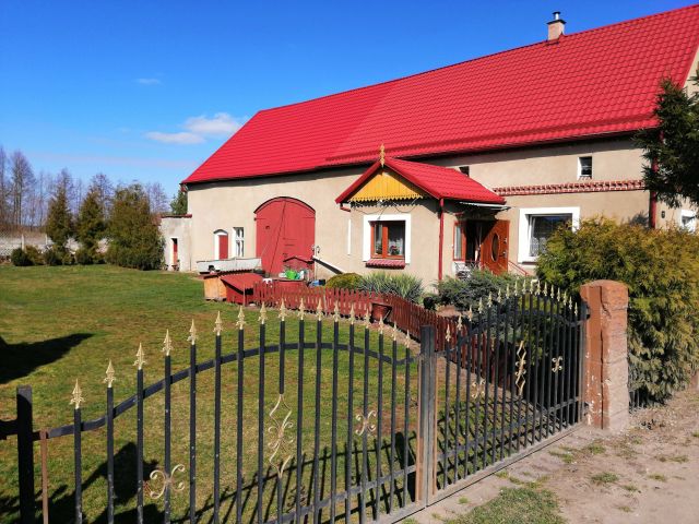 dom wolnostojący, 4 pokoje Chrząstawa Mała. Zdjęcie 1