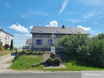 dom wolnostojący, 4 pokoje Sarnów, ul. Wiejska. Zdjęcie 1