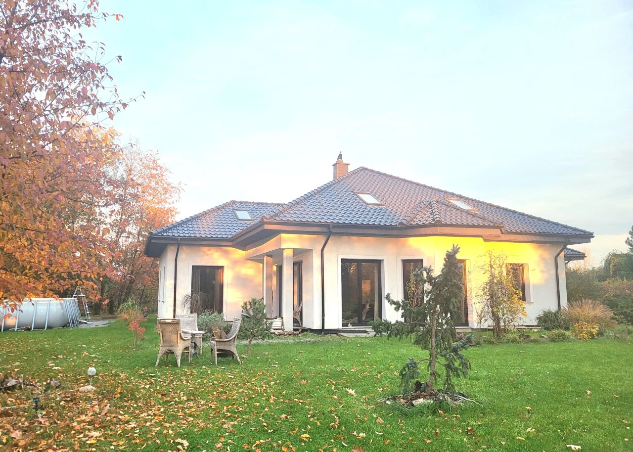 dom wolnostojący, 5 pokoi Wrocław Fabryczna, ul. gen. Witolda Urbanowicza. Zdjęcie 3