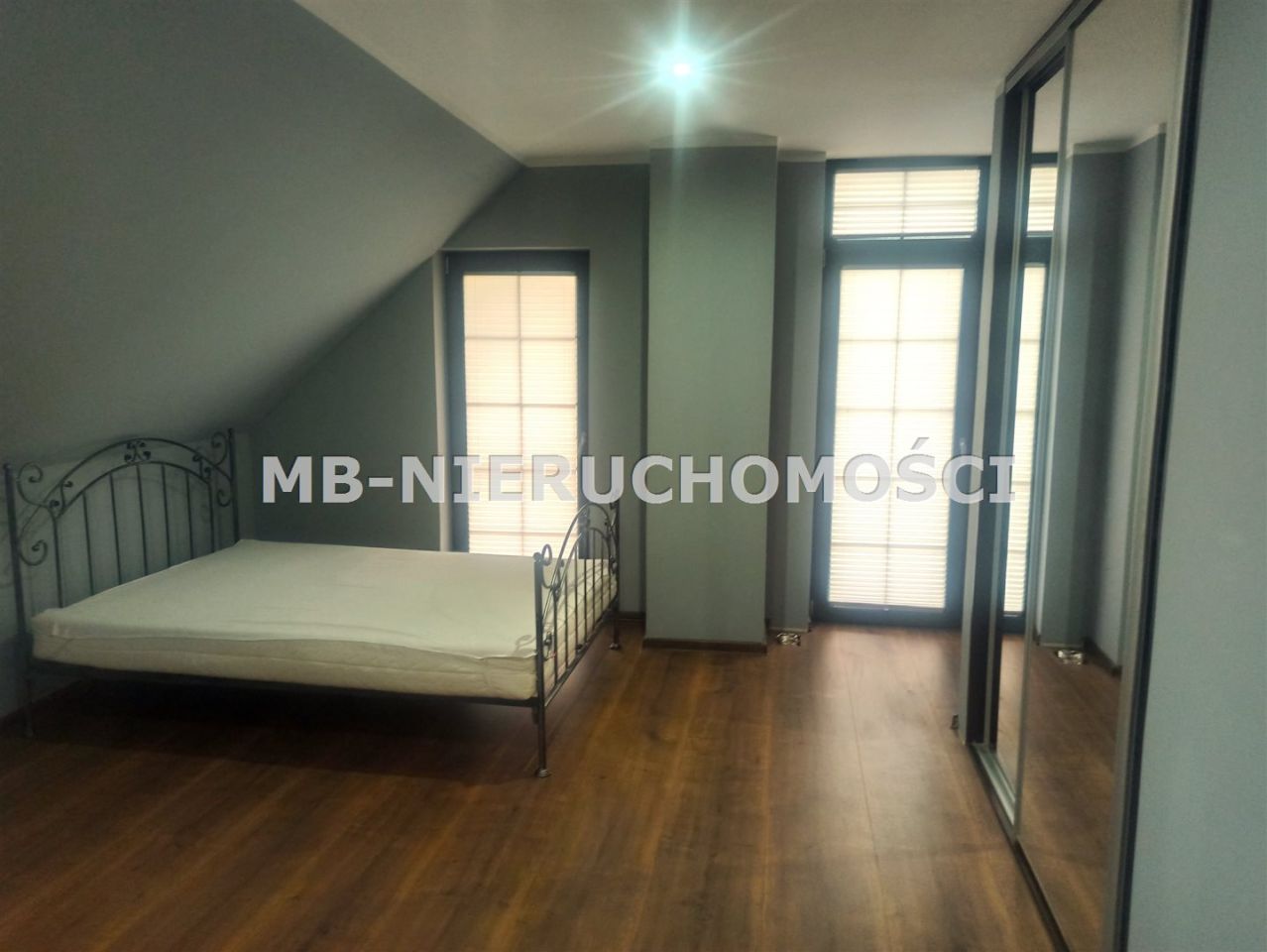 dom, 6 pokoi Nowa Wieś. Zdjęcie 10