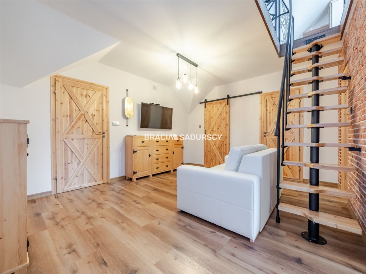 siedlisko, 5 pokoi Niedzica, ul. 3 Maja. Zdjęcie 16