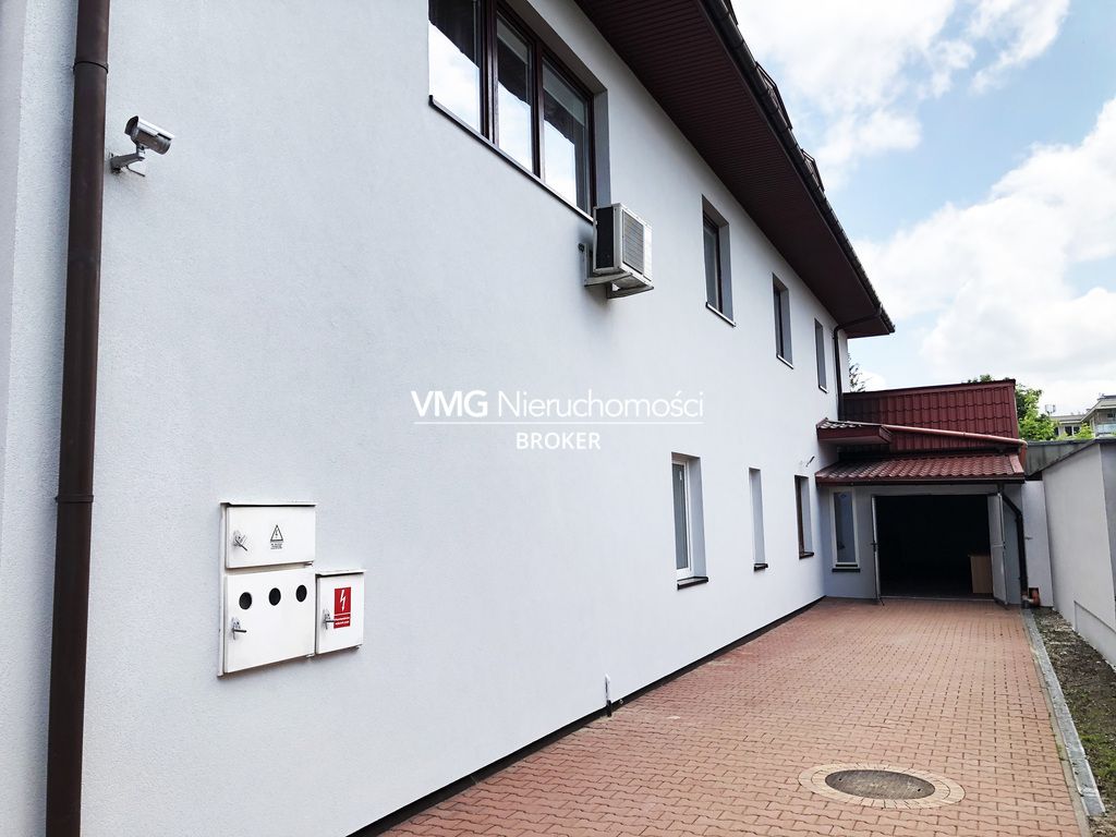 dom wolnostojący, 19 pokoi Warszawa Wawer. Zdjęcie 2