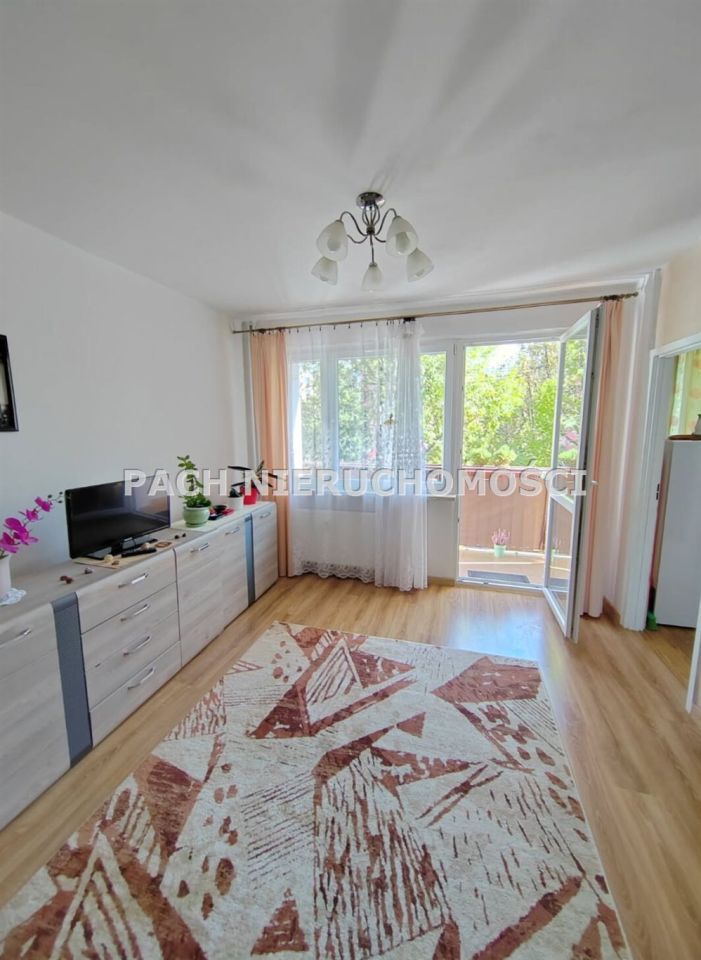 Mieszkanie 3-pokojowe Bielsko-Biała Osiedle Karpackie. Zdjęcie 3