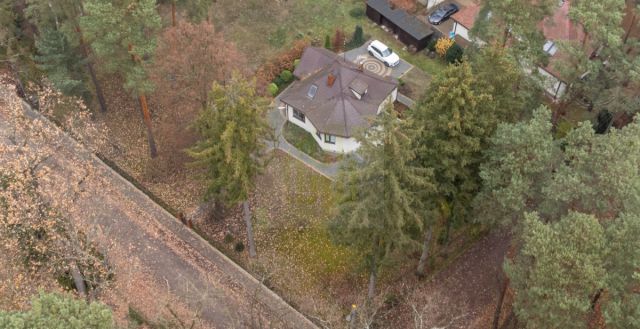 dom wolnostojący, 4 pokoje Podkowa Leśna. Zdjęcie 34