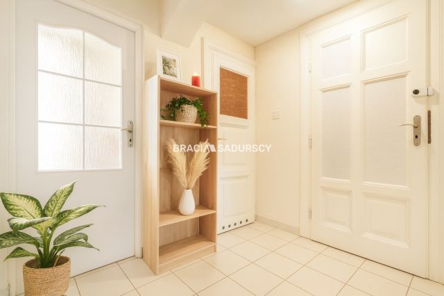 Mieszkanie 4-pokojowe Kraków Stare Miasto, ul. Mikołaja Zyblikiewicza. Zdjęcie 21