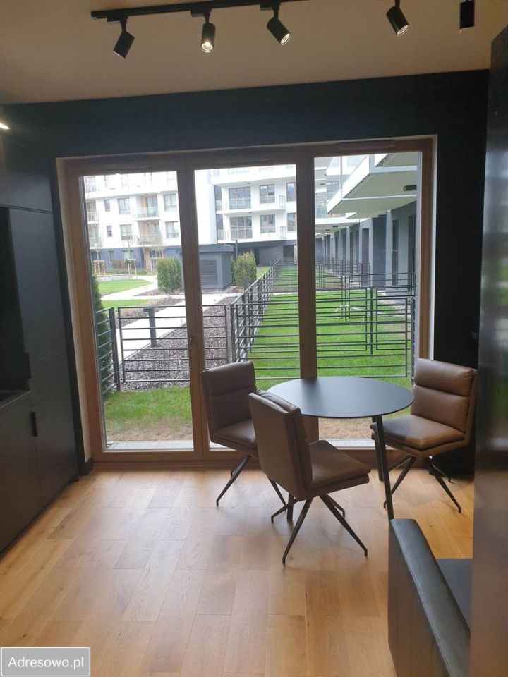 Mieszkanie 1-pokojowe Warszawa Wilanów, ul. Oś Królewska. Zdjęcie 9