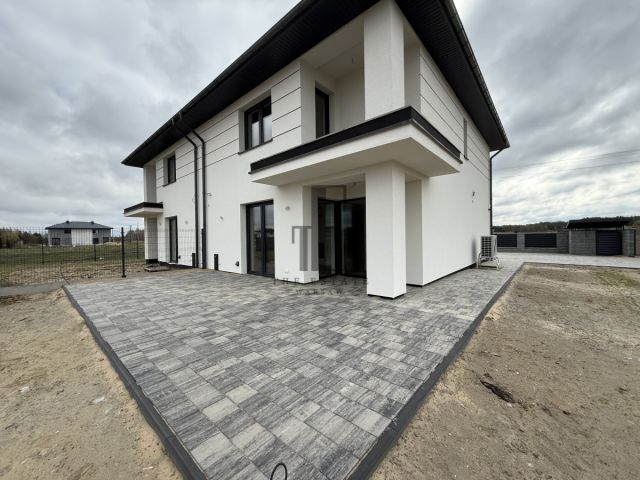 bliźniak, 4 pokoje Kąck, ul. Łąkowa. Zdjęcie 3