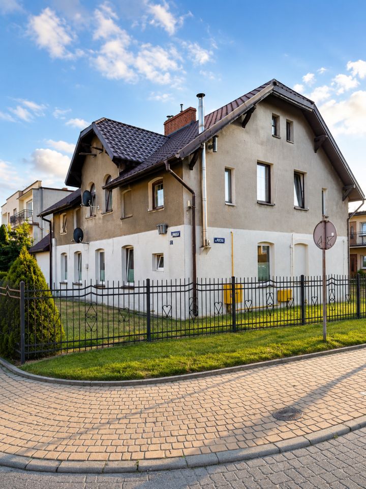 dom wolnostojący, 2 pokoje Darłowo Darłówko, ul. Chińska. Zdjęcie 1