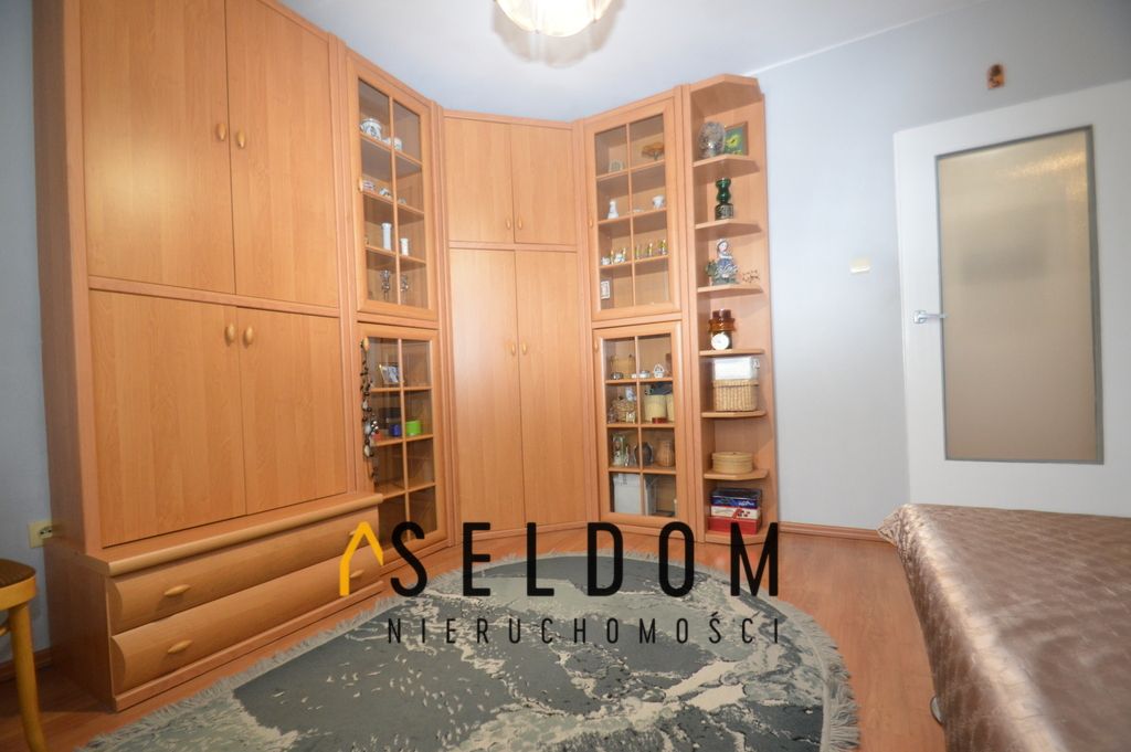 Mieszkanie 3-pokojowe Ozimek, ul. gen. Władysława Sikorskiego. Zdjęcie 4