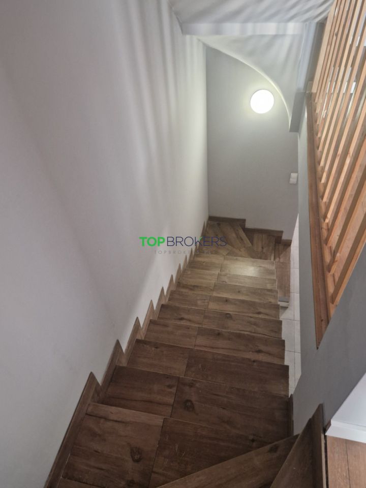 dom szeregowy, 9 pokoi Ząbki. Zdjęcie 12