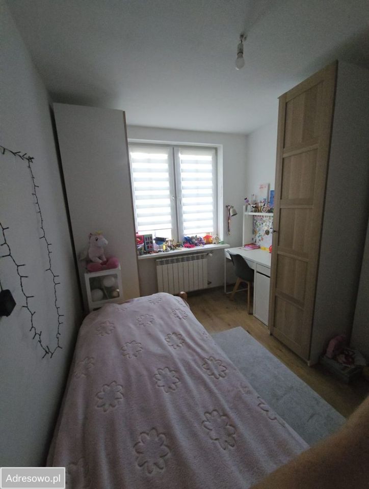 dom wolnostojący, 4 pokoje Dąbrówka-Ług. Zdjęcie 10