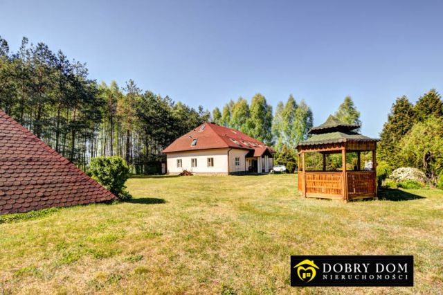 dom wolnostojący, 11 pokoi Kaniuki. Zdjęcie 4