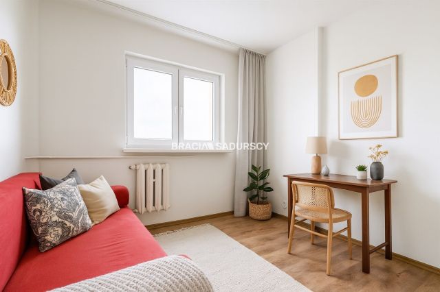 Mieszkanie 3-pokojowe Kraków Dębniki, ul. gen. Stefana Grota-Roweckiego. Zdjęcie 2