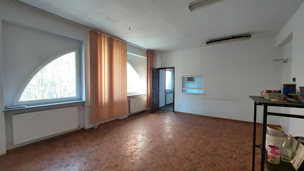 Biuro Jelenia Góra, ul. Krakowska. Zdjęcie 15