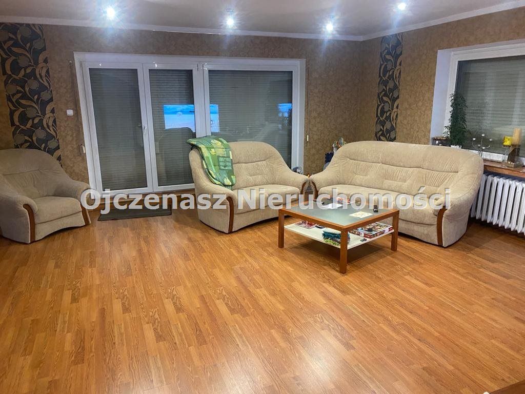 dom wolnostojący, 10 pokoi Żnin. Zdjęcie 3