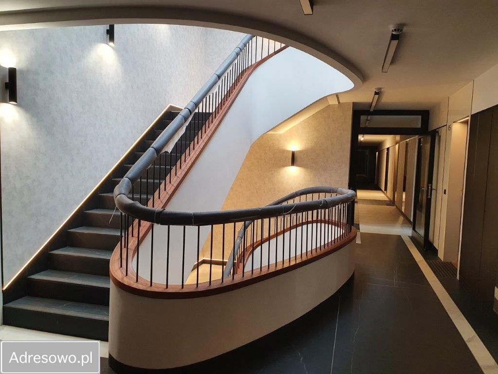 Mieszkanie 2-pokojowe Gdynia Śródmieście, ul. Obrońców Wybrzeża. Zdjęcie 2